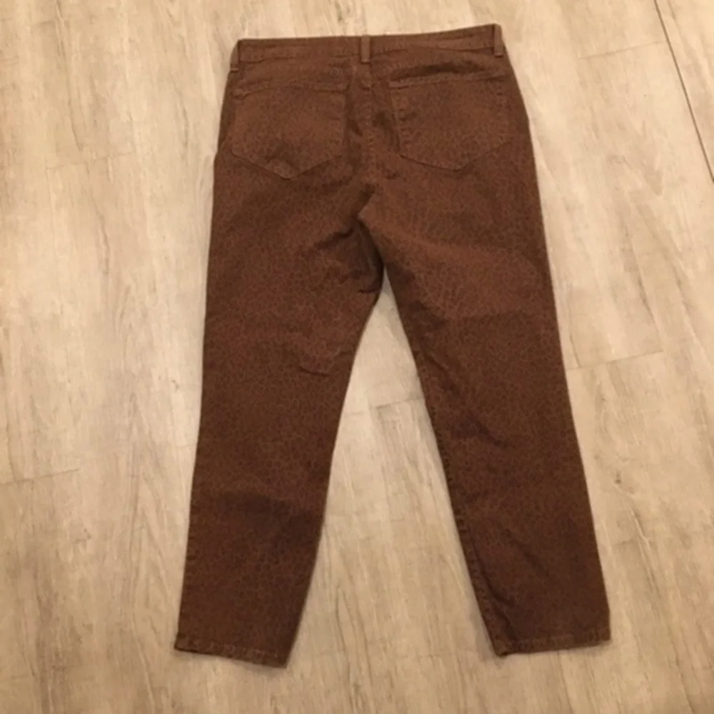 NYJD Brown Cheetah Ankle Pants Size 14 Lift Tuck Technology Made in USA NWOT